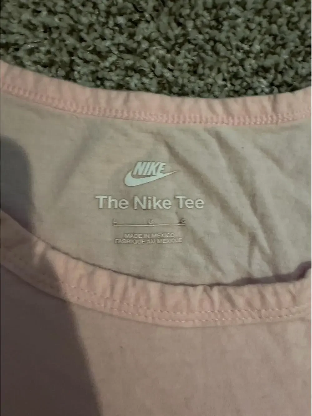 Men’s NIKE Pink Tank For Summer Gym Athletic wear Large - Picture 2 of 3